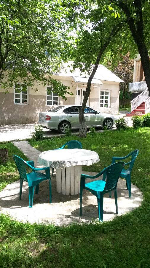 Ushba Hotel Mestia Buitenkant foto