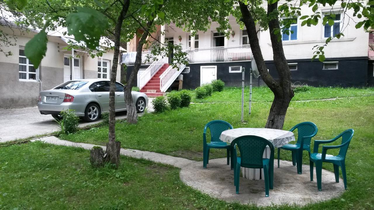 Ushba Hotel Mestia Buitenkant foto