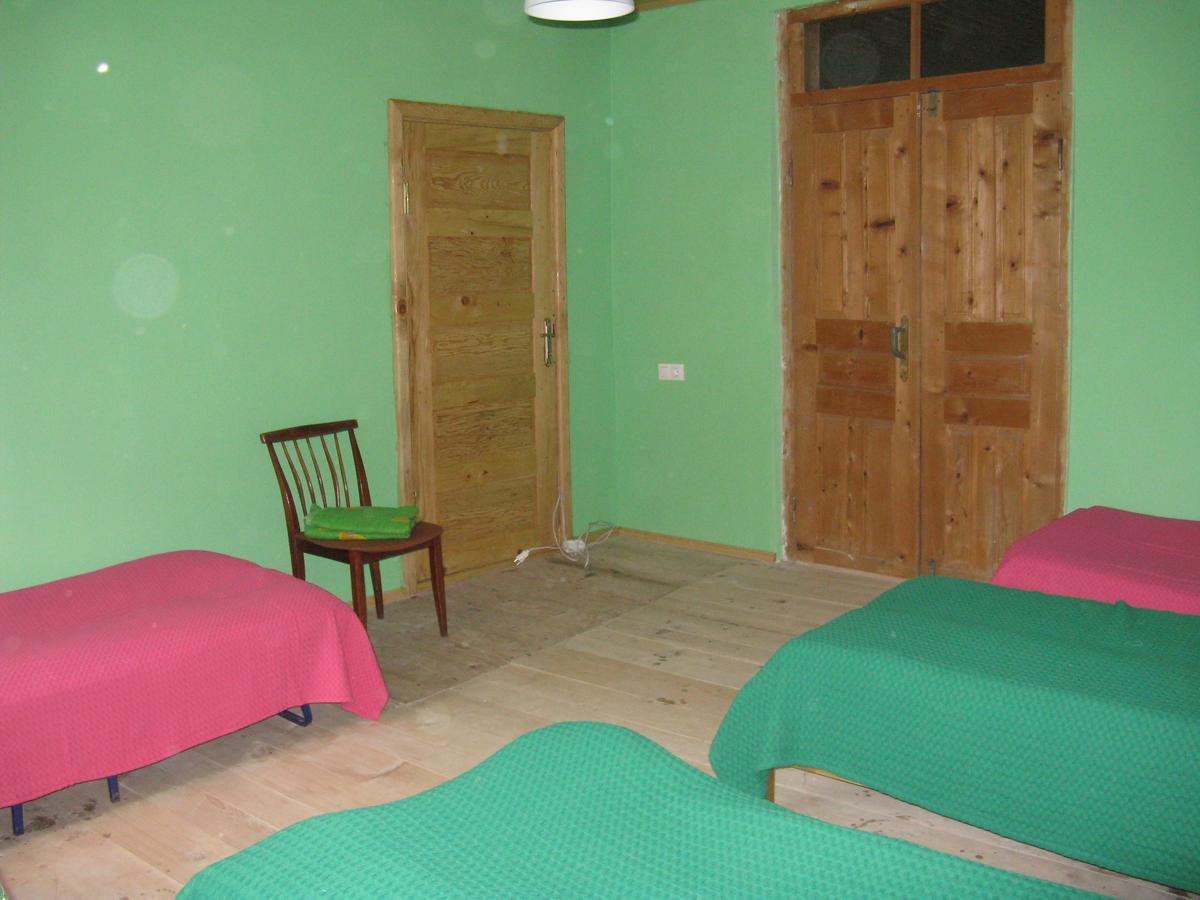 Ushba Hotel Mestia Buitenkant foto