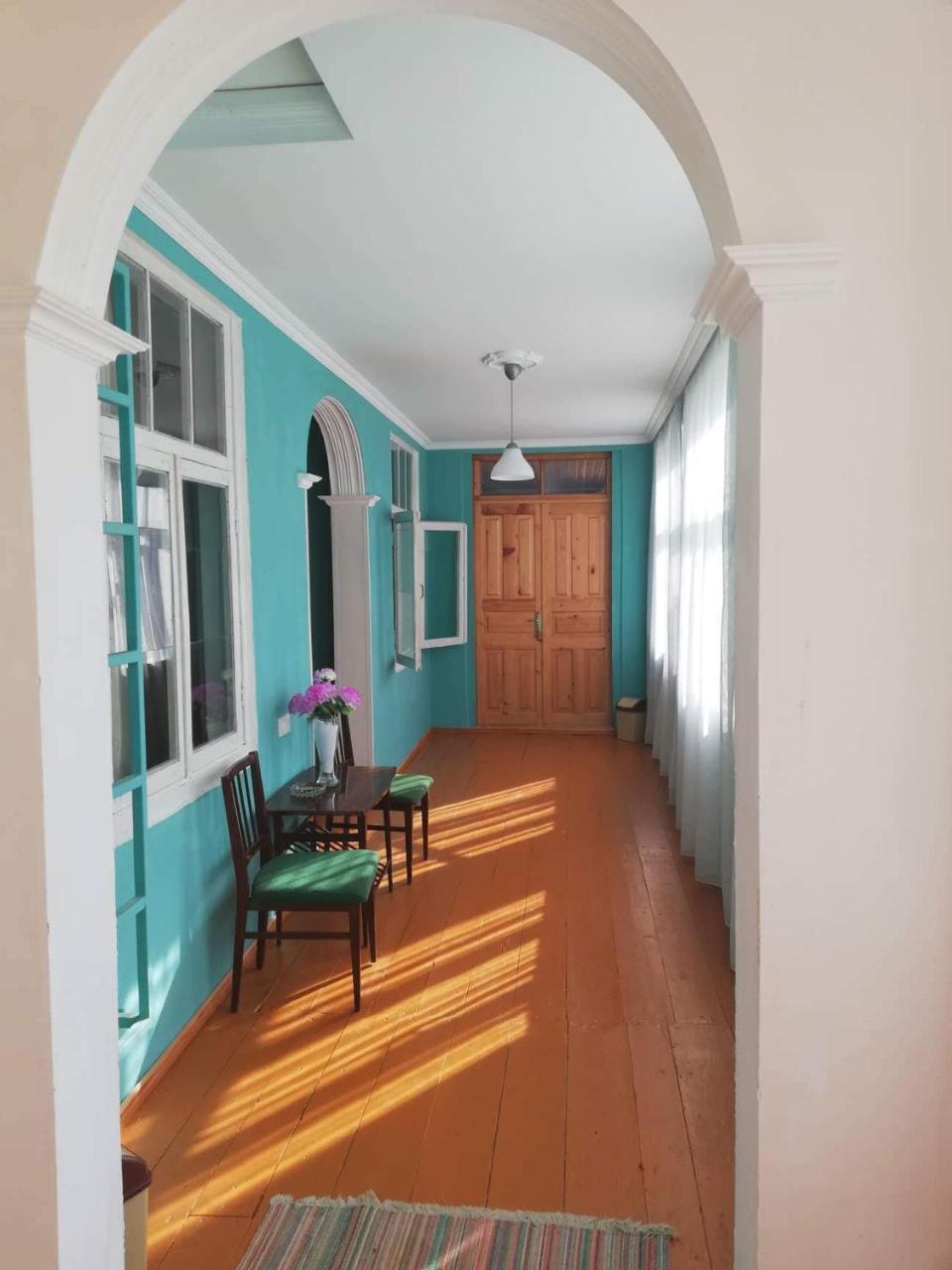 Ushba Hotel Mestia Buitenkant foto